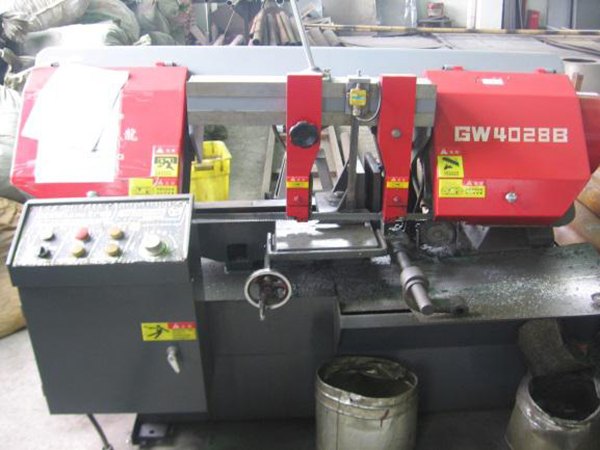 Bandsaw  Machine　鋸床